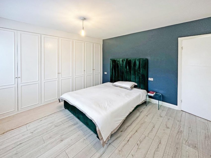 Images for Manor Way, South Croydon