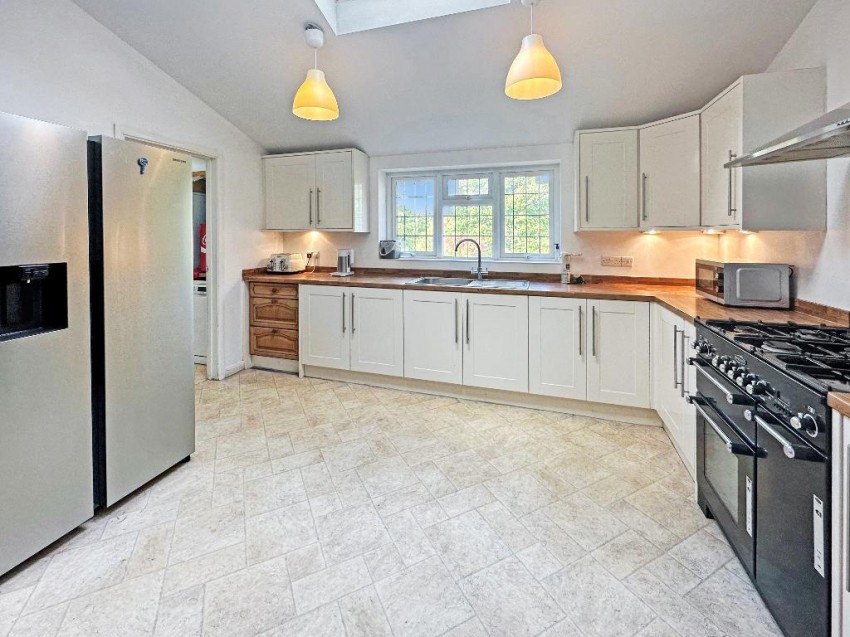 Images for Manor Way, South Croydon