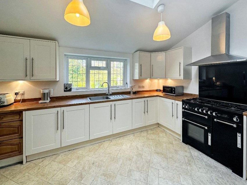 Images for Manor Way, South Croydon