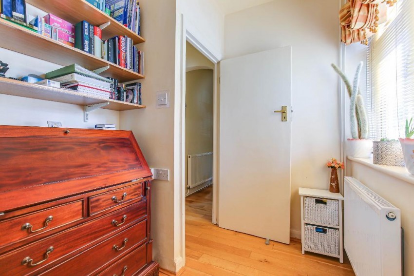 Images for Manor Way, South Croydon