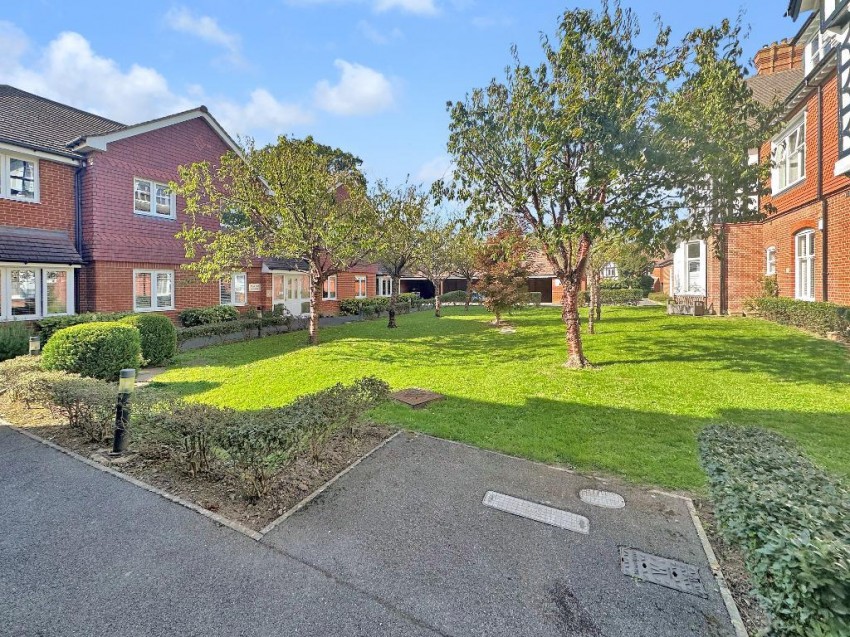 Images for Knotley Way, West Wickham