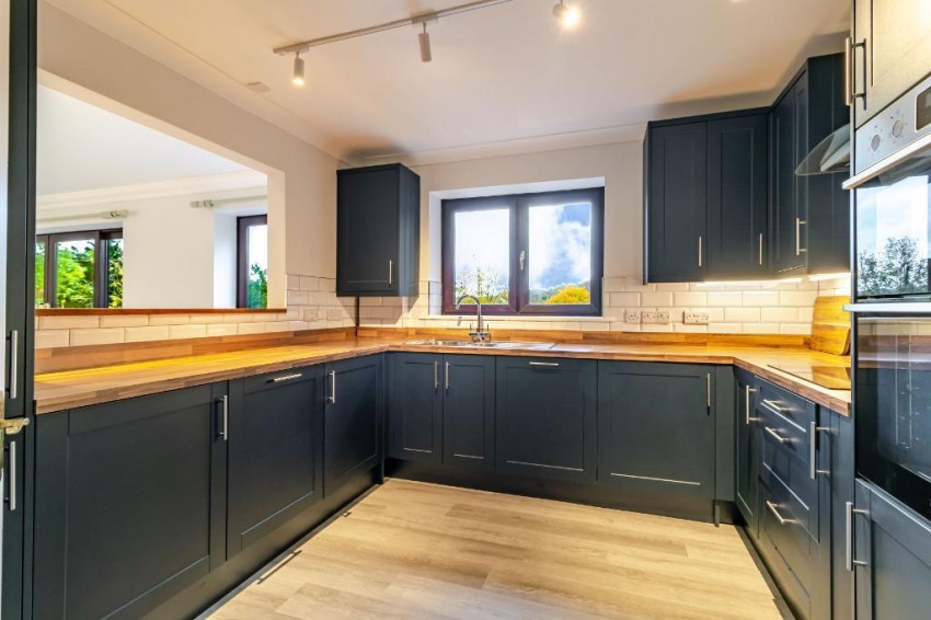 Images for Whyteleafe Hill, Caterham