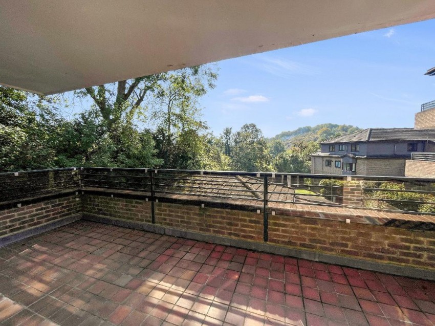 Images for Whyteleafe Hill, Caterham