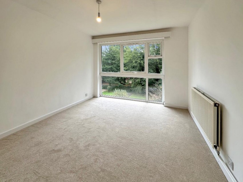 Images for Harestone Valley Road, Caterham