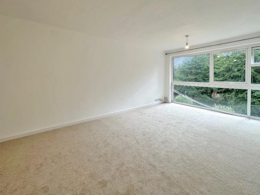 Images for Harestone Valley Road, Caterham