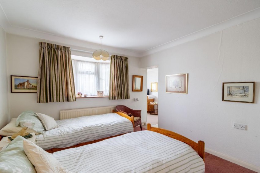 Images for Blacksmiths Hill, Sanderstead