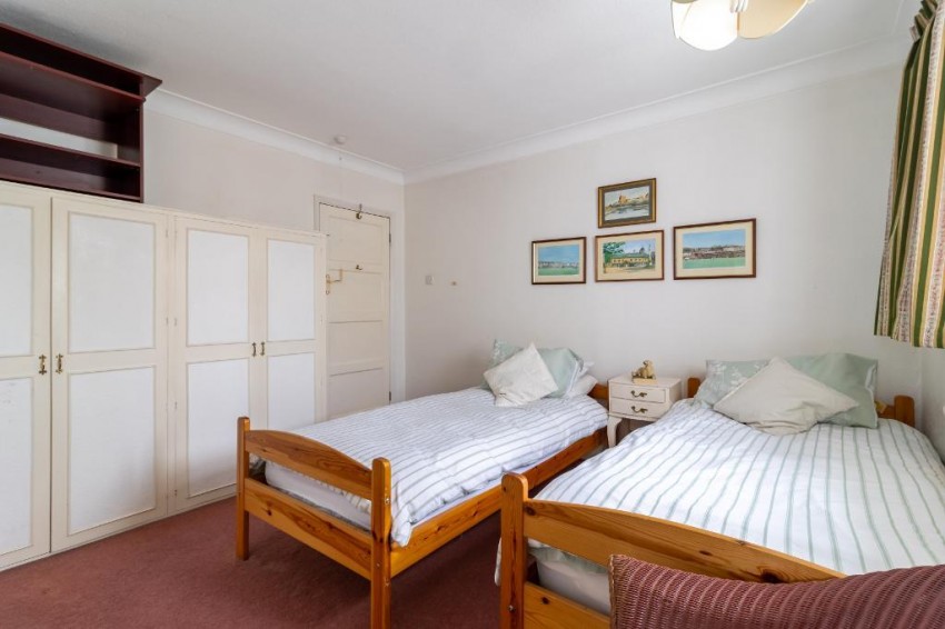 Images for Blacksmiths Hill, Sanderstead