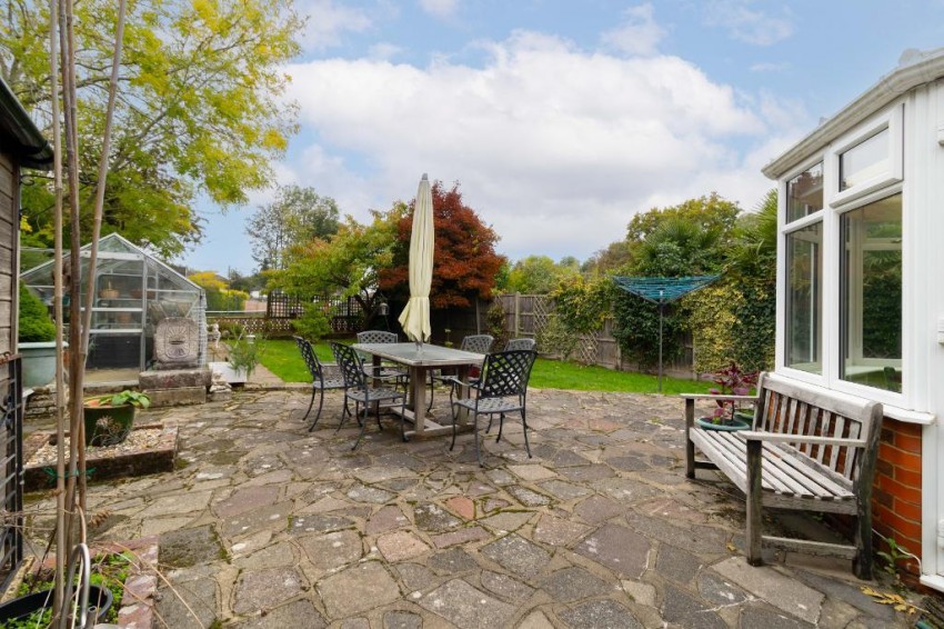 Images for Blacksmiths Hill, Sanderstead