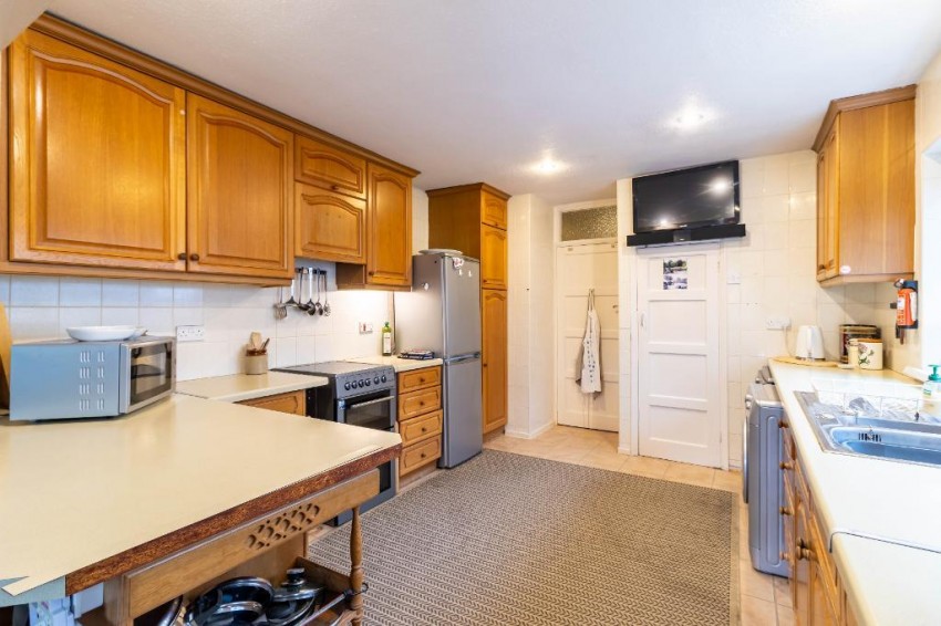 Images for Blacksmiths Hill, Sanderstead