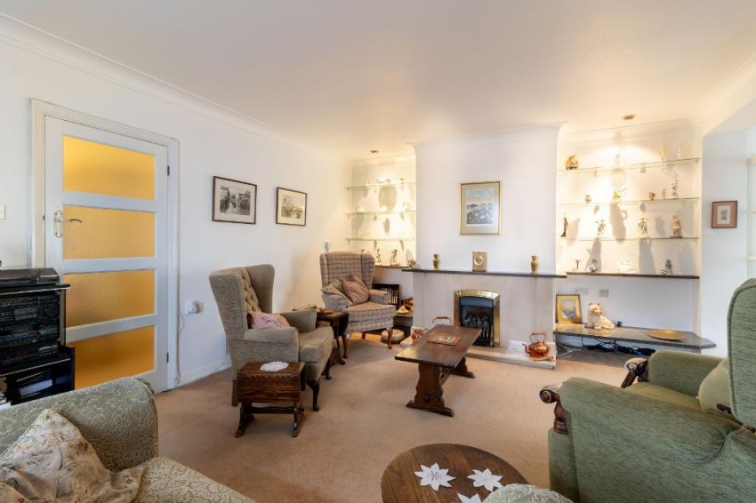 Images for Blacksmiths Hill, Sanderstead