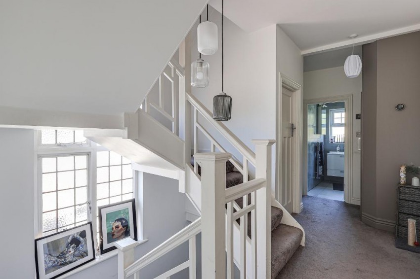 Images for Birdhurst Gardens, South Croydon