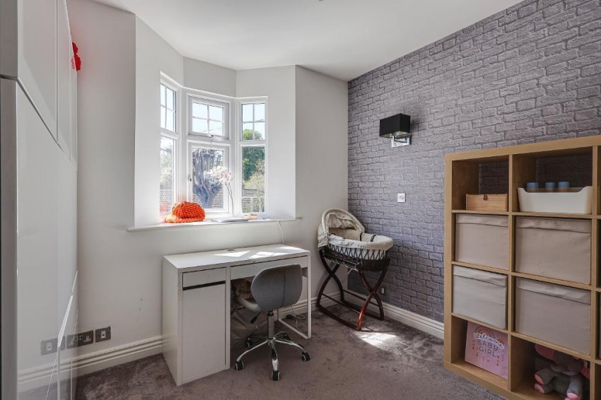 Images for Birdhurst Gardens, South Croydon