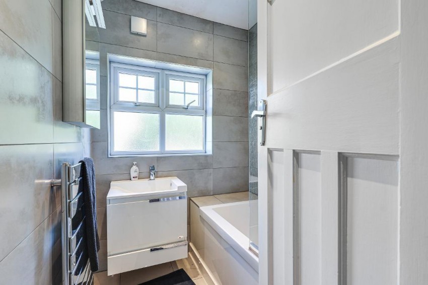 Images for Birdhurst Gardens, South Croydon