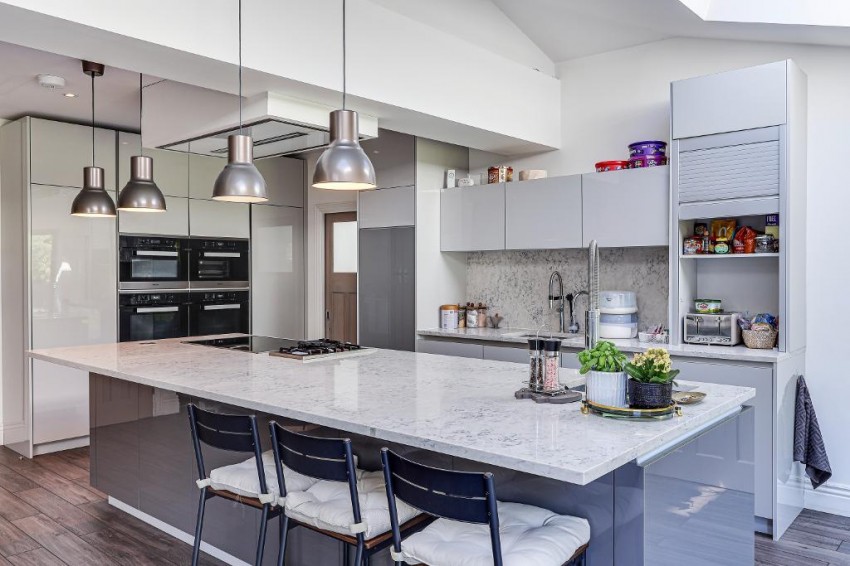 Images for Birdhurst Gardens, South Croydon