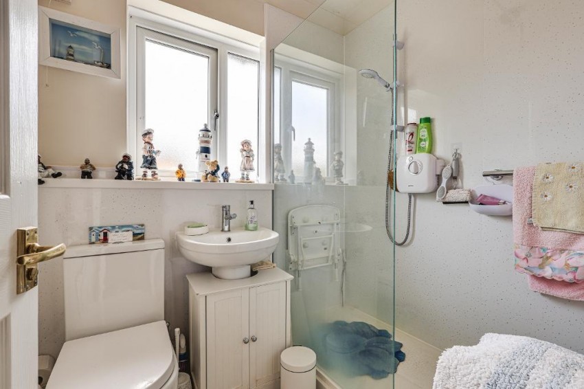 Images for Lomond Gardens, Selsdon