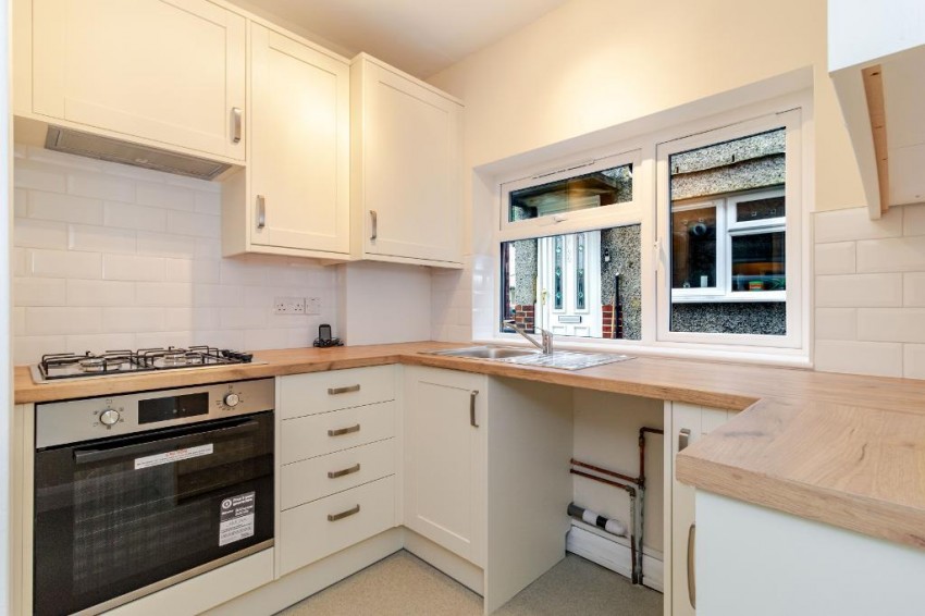Images for Harrow Gardens, Warlingham