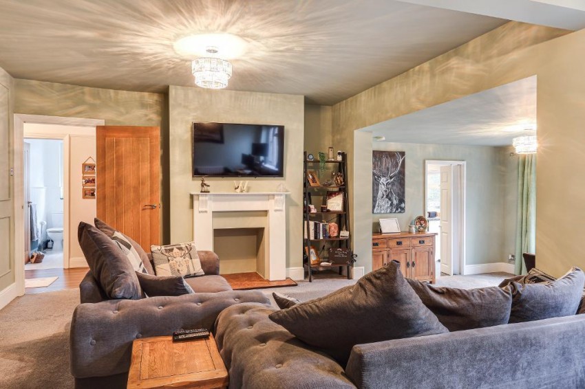 Images for Valley Road, Kenley