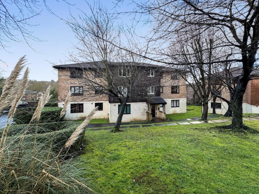 Images for Fairbairn Close, Purley