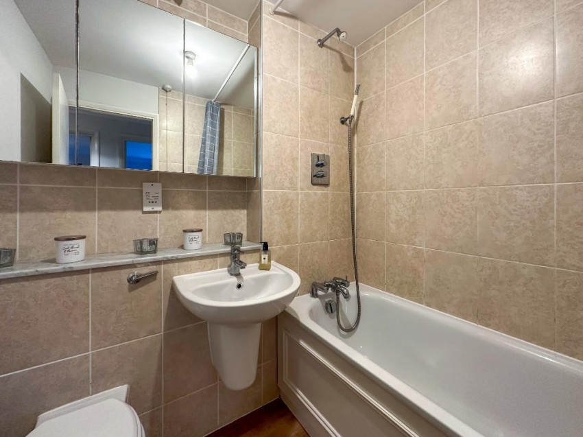 Images for Fairbairn Close, Purley