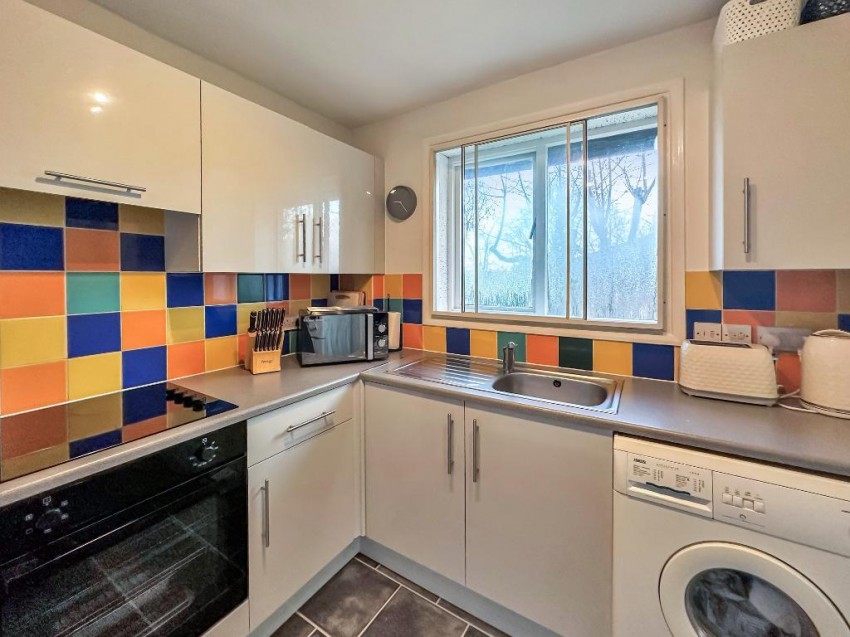 Images for Fairbairn Close, Purley