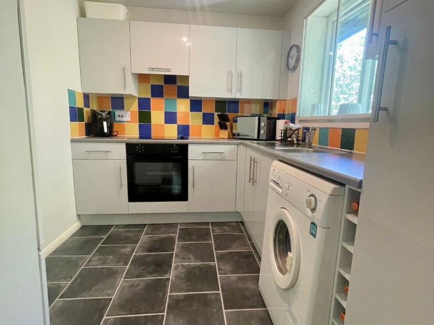 Images for Fairbairn Close, Purley