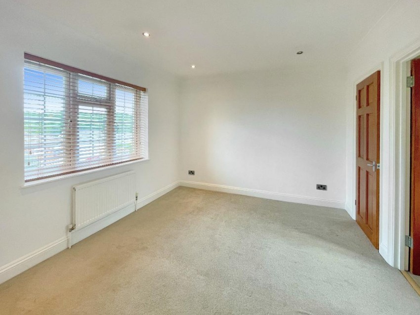 Images for Barnfield Road, Sanderstead