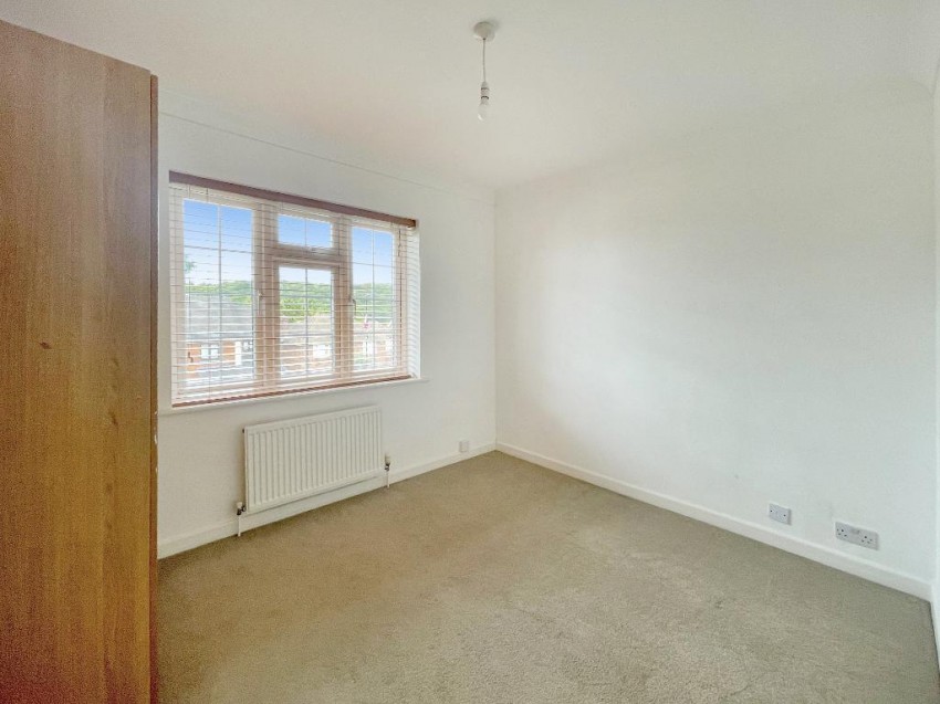 Images for Barnfield Road, Sanderstead