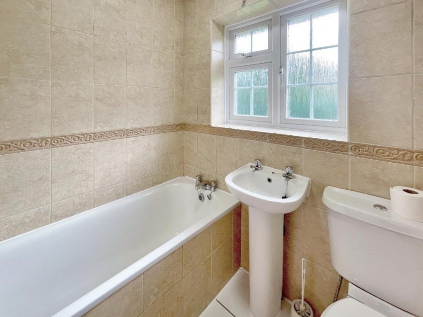 Images for Barnfield Road, Sanderstead