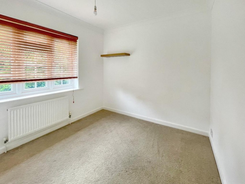 Images for Barnfield Road, Sanderstead