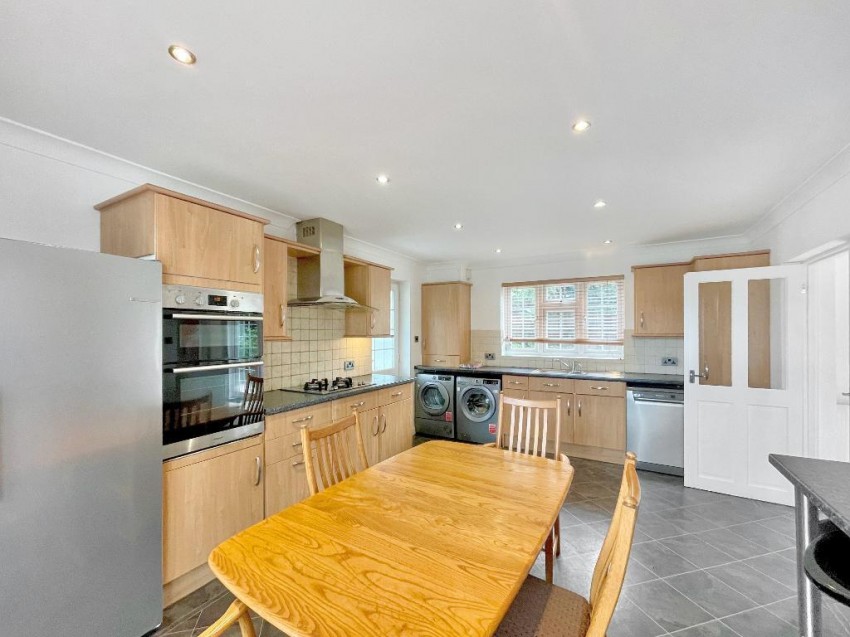 Images for Barnfield Road, Sanderstead