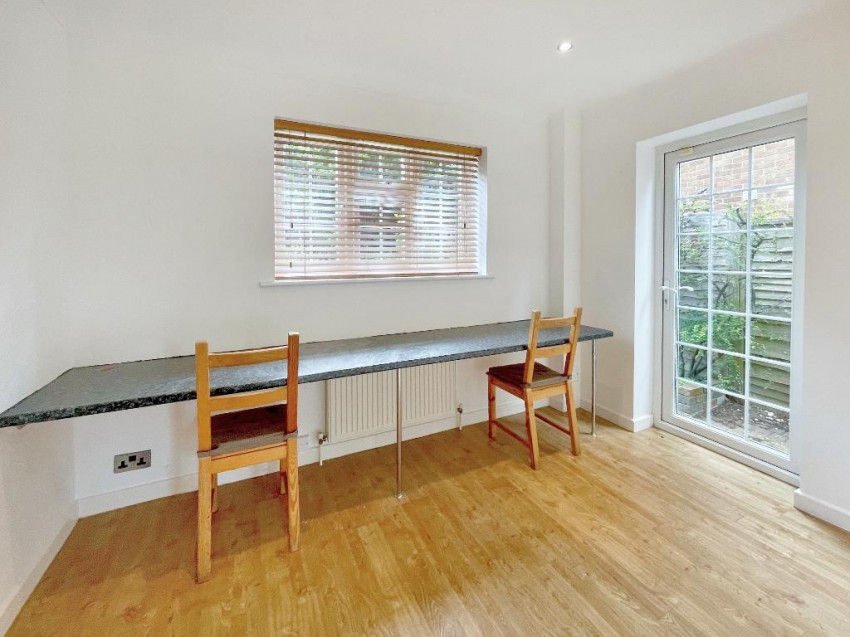 Images for Barnfield Road, Sanderstead