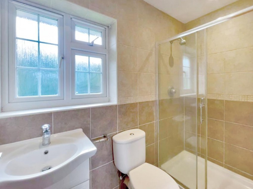 Images for Barnfield Road, Sanderstead