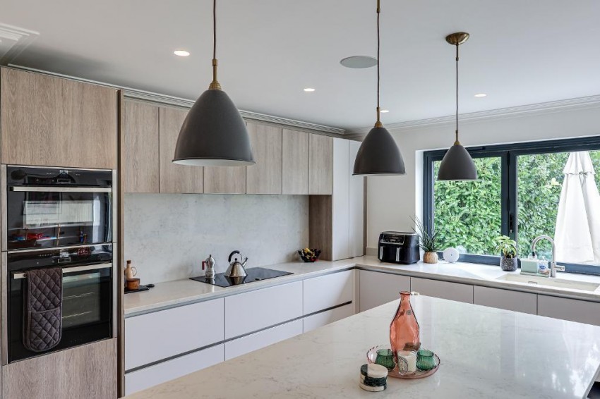 Images for Brian Avenue, South Croydon