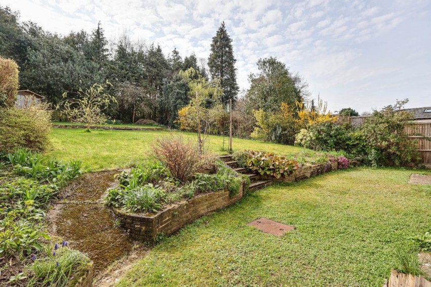 Images for Barnfield Road, Sanderstead