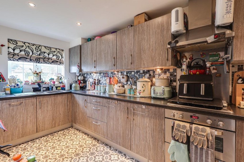 Images for Buxton Lane, Caterham