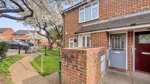 View Full Details for Edgecoombe, South Croydon