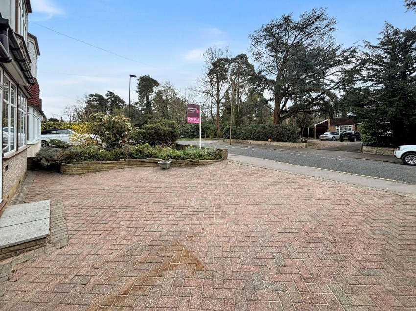 Images for Ballards Way, South Croydon