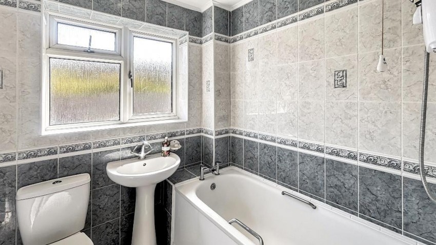 Images for Lapwing Close, South Croydon