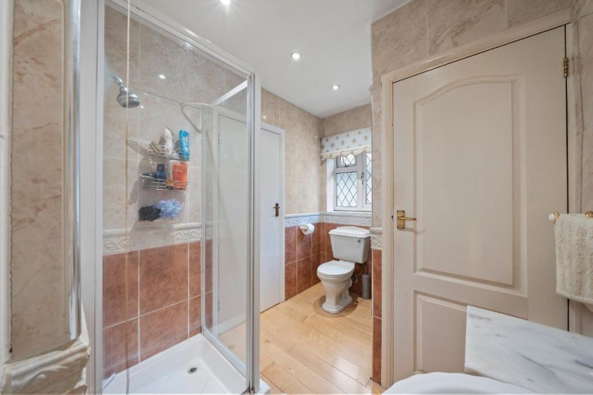 Images for Bankside, South Croydon