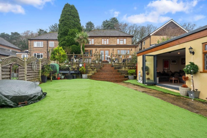 Images for Bankside, South Croydon