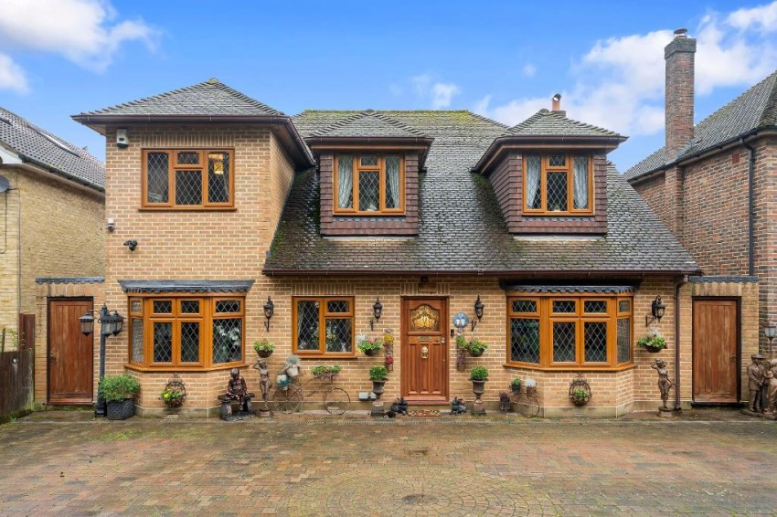 Images for Bankside, South Croydon