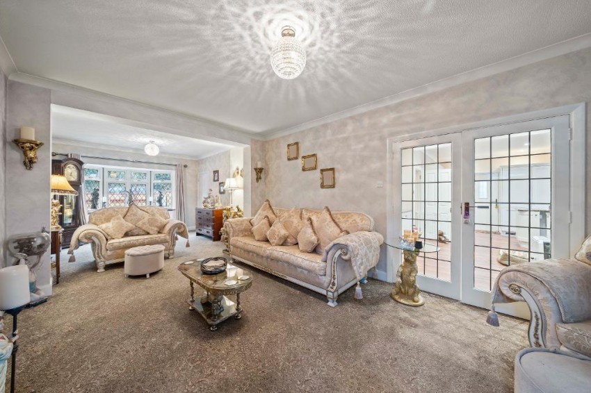 Images for Bankside, South Croydon