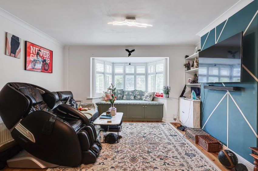 Images for Harewood Gardens, Sanderstead