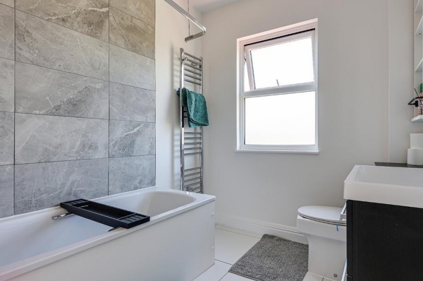 Images for Norman Avenue, South Croydon