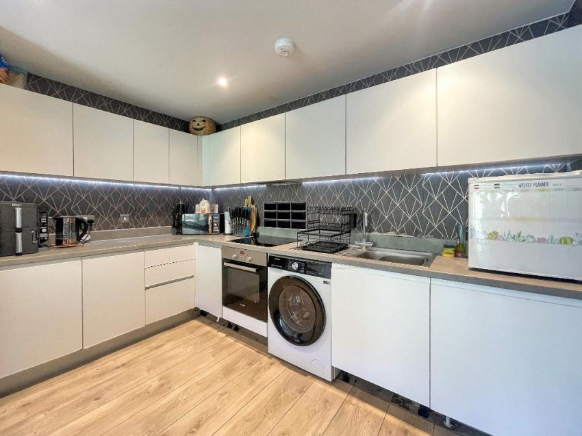 Images for Old Barn Lane, Kenley