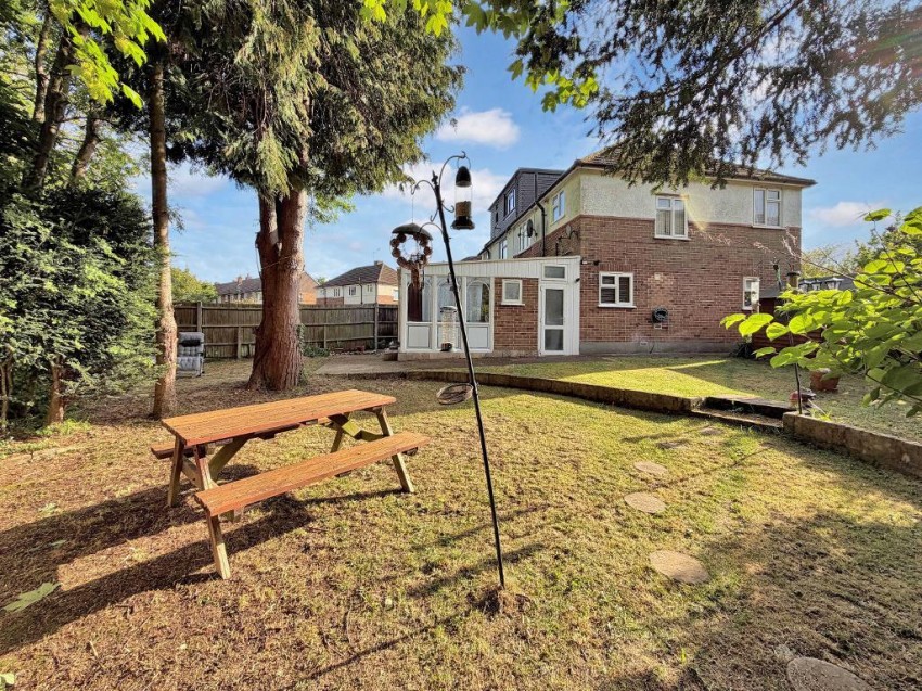 Images for Harewood Gardens, South Croydon