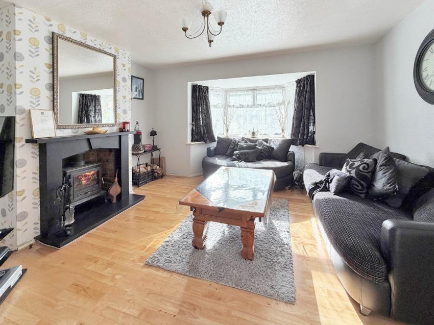 Images for Harewood Gardens, South Croydon