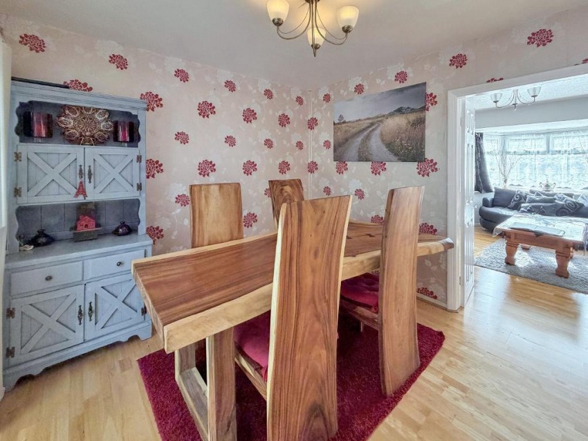 Images for Harewood Gardens, South Croydon
