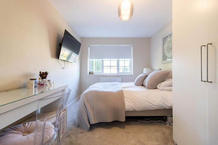 Images for Hillbrow Court, Godstone