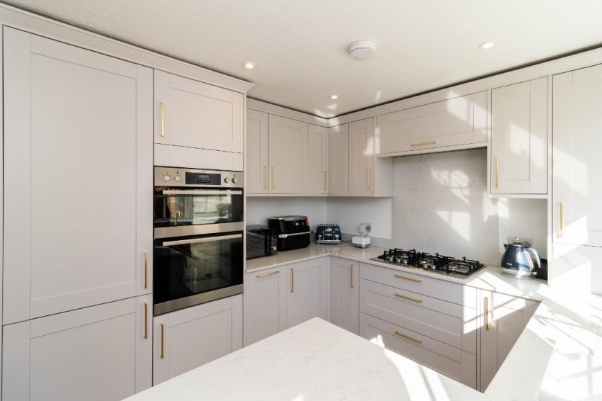 Images for Hillbrow Court, Godstone